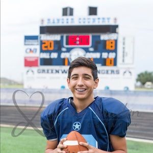 Meet your Posher, Junie